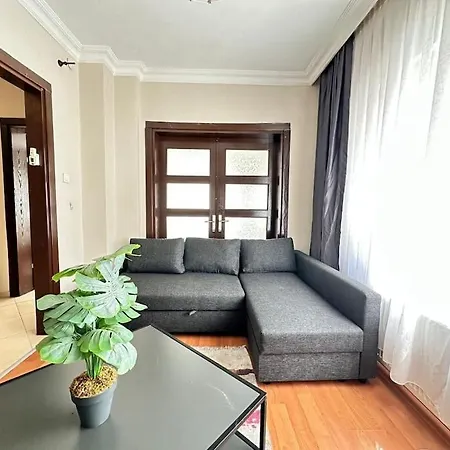 Spatious Modern 4br, 4acs, 3 Min Walk From Taksim *